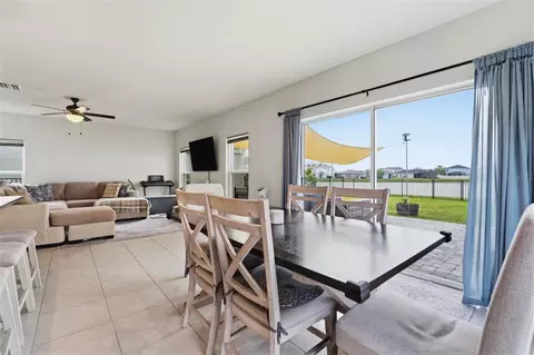 Dining - 11016 Daybreak Gln, Parrish, FL 34219 photo 2 of 2
