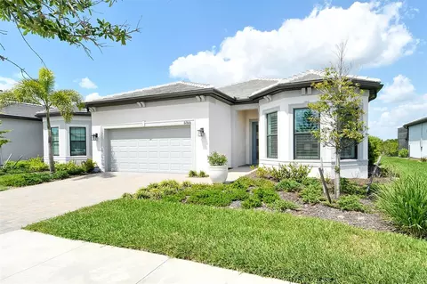 6166 Winding Pine Dr, Nokomis, FL 34275