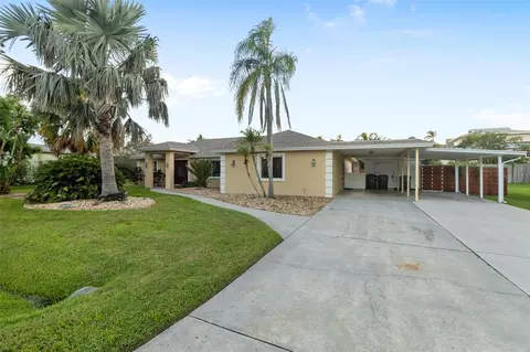 6454 Beechwood Ave, Sarasota, FL 34231