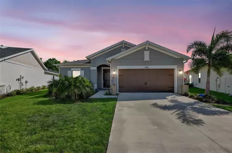 Exterior - 11912 Richmond Trl, Parrish, FL 34219 photo 2 of 8