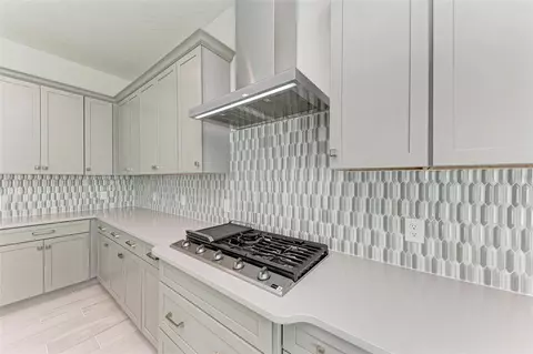 Kitchen - 6028 Cat Claw Ln, Bradenton, FL 34210 photo 5 of 6