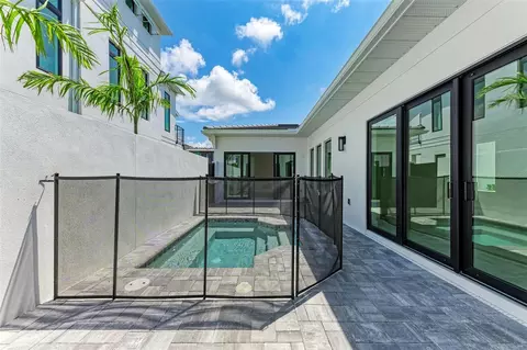 Exterior - 6028 Cat Claw Ln, Bradenton, FL 34210 photo 3 of 3
