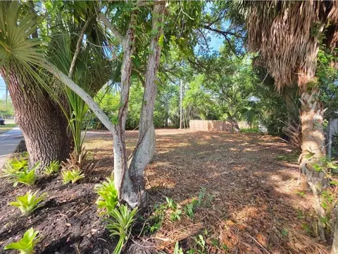 2715 5th St S, Saint Petersburg, FL 33705