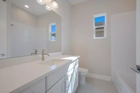 Bath - 12390 Cedar Pass Trl, Parrish, FL 34219 photo 1 of 3