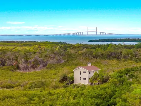 7325 Holly Rd, Terra Ceia, FL 34250