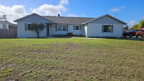 2101 Arrowhead Ave, Deltona, FL 32725