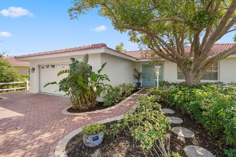 216 Matisse Cir N, Nokomis, FL 34275