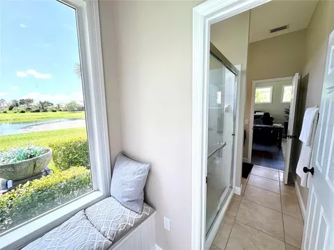 Bath - 1539 Ormond Ter, Parrish, FL 34219 photo 2 of 10