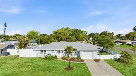 1415 42nd St W, Bradenton, FL 34205