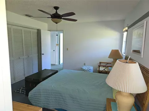 2974 Captiva Gardens Dr #17, Sarasota, FL 34231