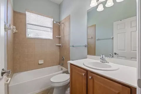 Bath - 12150 Maple Ridge Dr, Parrish, FL 34219 photo 1 of 2