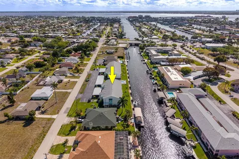 1322 SE 40th St #2, Cape Coral, FL 33904