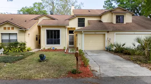 703 Swan Ln, Altamonte Springs, FL 32701