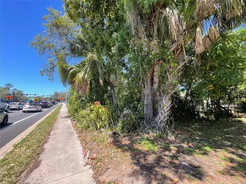 1519 Manatee Ave E, Bradenton, FL 34208 photo 4