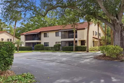 5765 Gardens Dr, Sarasota, FL 34243