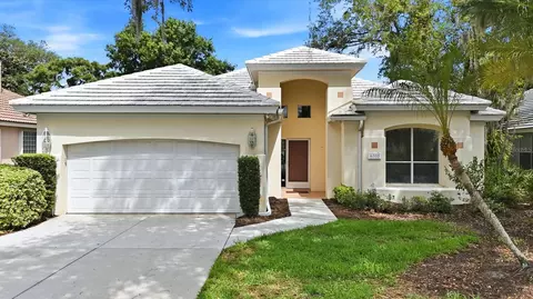 6505 Berkshire Pl, University Park, FL 34201