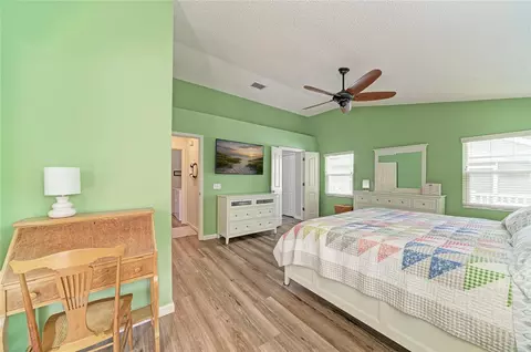 Bedroom - 1007 50th St E, Bradenton, FL 34208 photo 2 of 8