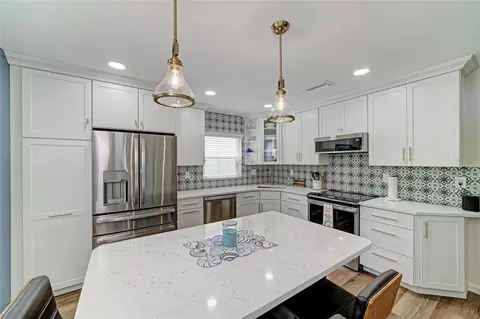 Kitchen - 1007 50th St E, Bradenton, FL 34208 photo 5 of 5
