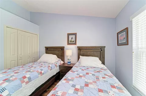 Bedroom - 1007 50th St E, Bradenton, FL 34208 photo 5 of 8