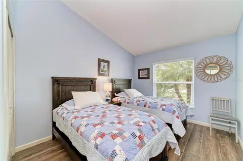 Bedroom - 1007 50th St E, Bradenton, FL 34208 photo 4 of 8