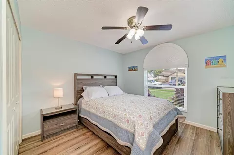 Bedroom - 1007 50th St E, Bradenton, FL 34208 photo 6 of 8