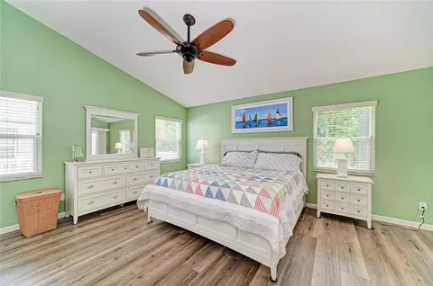 Bedroom - 1007 50th St E, Bradenton, FL 34208 photo 1 of 8