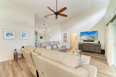 Living - 1007 50th St E, Bradenton, FL 34208 photo 3 of 3
