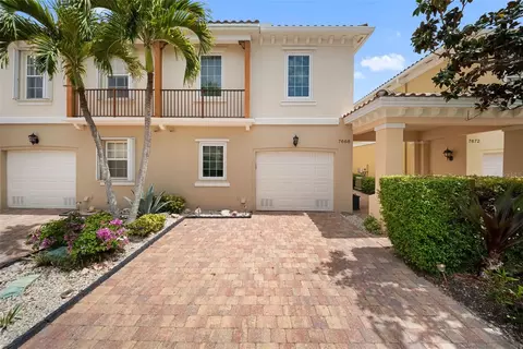 7668 Bergamo Ave, Sarasota, FL 34238