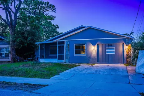 2423 23rd St, Sarasota, FL 34234