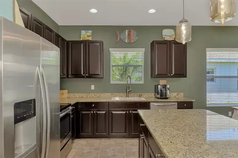 Kitchen - 1526 Westover Ave, Parrish, FL 34219 photo 3 of 5