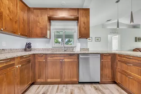 Kitchen - 3022 45th Way E, Bradenton, FL 34203 photo 2 of 6