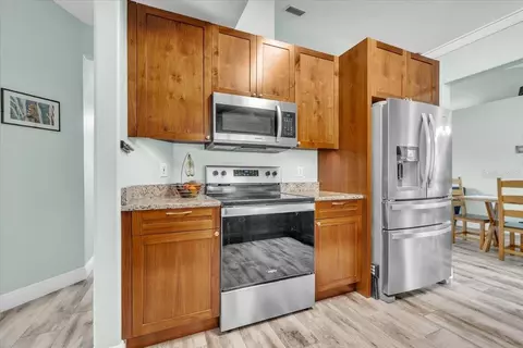 Kitchen - 3022 45th Way E, Bradenton, FL 34203 photo 4 of 6