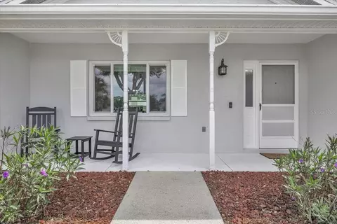 Exterior - 3022 45th Way E, Bradenton, FL 34203 photo 6 of 10