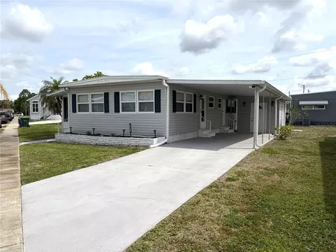 5308 Tri Par Dr, Sarasota, FL 34234