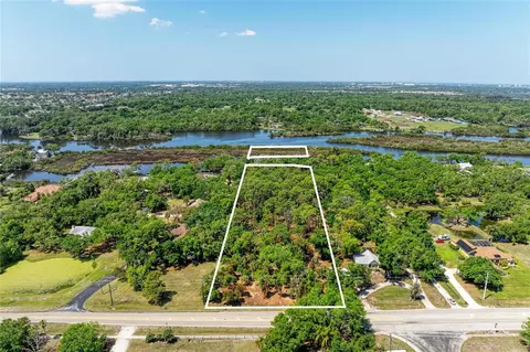 3612 57th St E, Bradenton, FL 34208