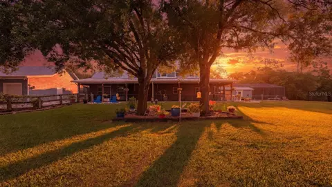 6521 219th St E, Bradenton, FL 34211
