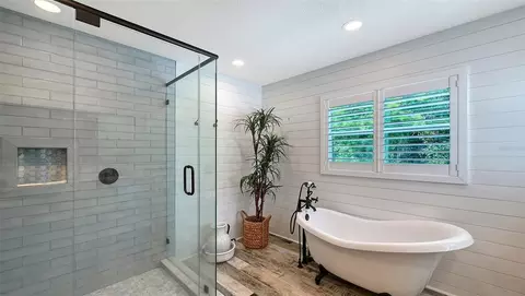 Bath - 6521 219th St E, Bradenton, FL 34211 photo 6 of 9