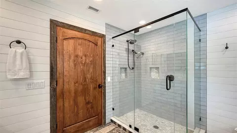 Bath - 6521 219th St E, Bradenton, FL 34211 photo 7 of 9