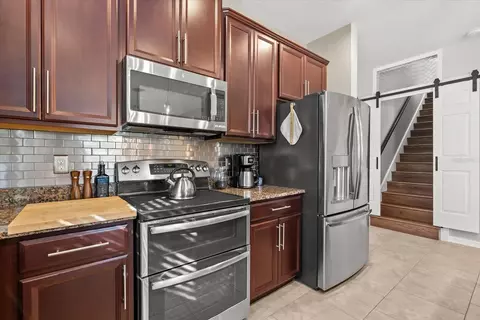 Kitchen - 8036 111th Ter E, Parrish, FL 34219 photo 6 of 7