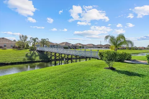 Exterior - 8036 111th Ter E, Parrish, FL 34219 photo 9 of 10