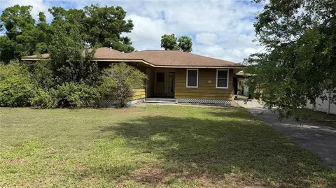 4611 Fruitville Rd, Sarasota, FL 34232
