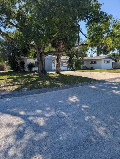 1501 7th St SE, Winter Haven, FL 33880