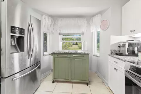 Kitchen - 5910 Bella Rd, Parrish, FL 34219 photo 4 of 4