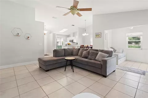 Living - 5910 Bella Rd, Parrish, FL 34219 photo 3 of 4