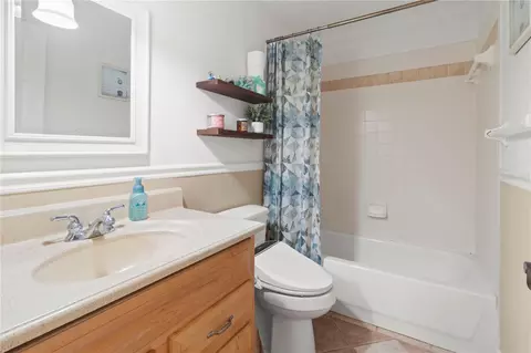 Bath - 5910 Bella Rd, Parrish, FL 34219 photo 1 of 3