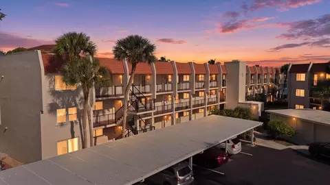 260 Santa Maria St #105, Venice, FL 34285