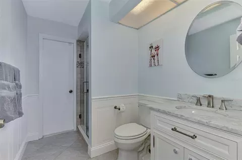 Bath - 5106 76th St E, Bradenton, FL 34203 photo 8 of 9