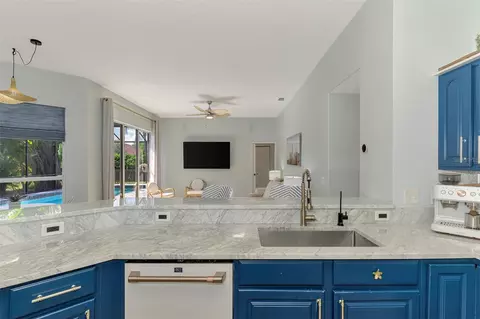 Kitchen - 5106 76th St E, Bradenton, FL 34203 photo 7 of 7