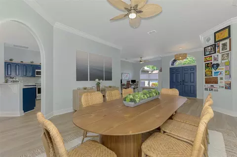 Dining - 5106 76th St E, Bradenton, FL 34203 photo 3 of 3