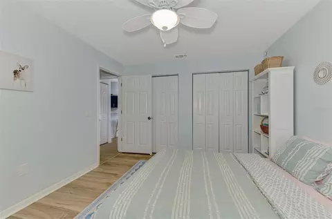 Bedroom - 5106 76th St E, Bradenton, FL 34203 photo 4 of 7